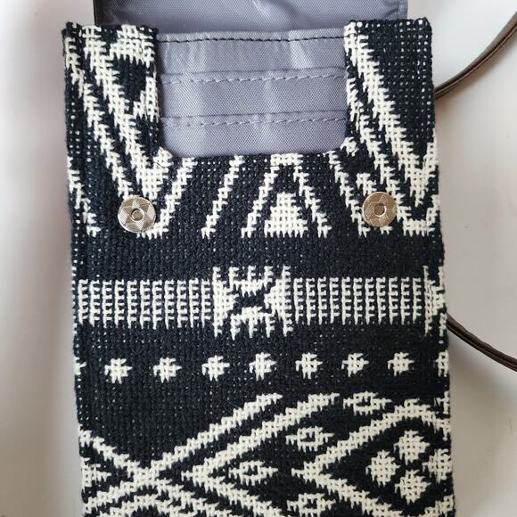 Thirty One 31 Call Me Crossbody & Strap Rio Weave Aztec Black Purse Travel EUC - Picture 6 of 7